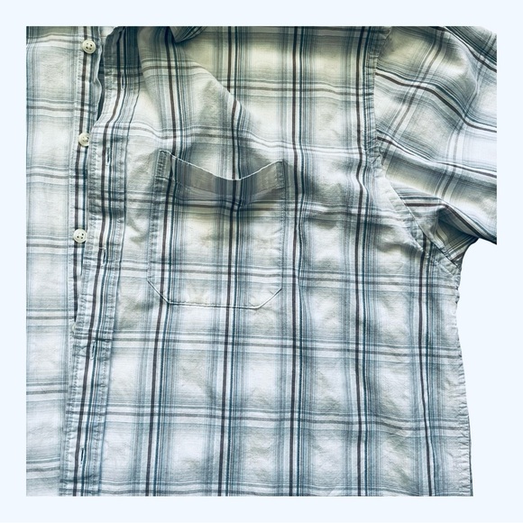 Van Heusen shirt blue white plaid XL (17-17.5) short sleeve button down collar - Picture 8 of 16